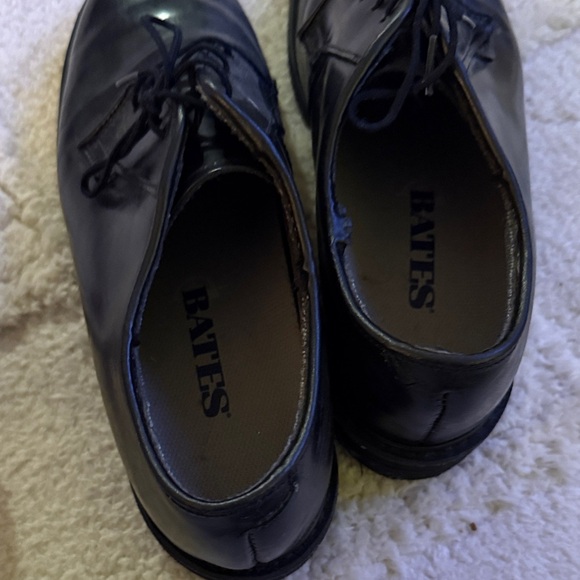 Bates Black Leather Women’s Oxfords - Picture 3 of 3